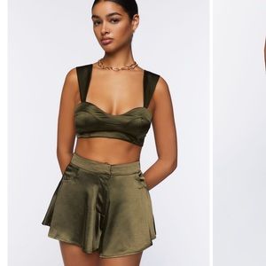 NWT F21 Green Satin Shorts Women’s Size Medium